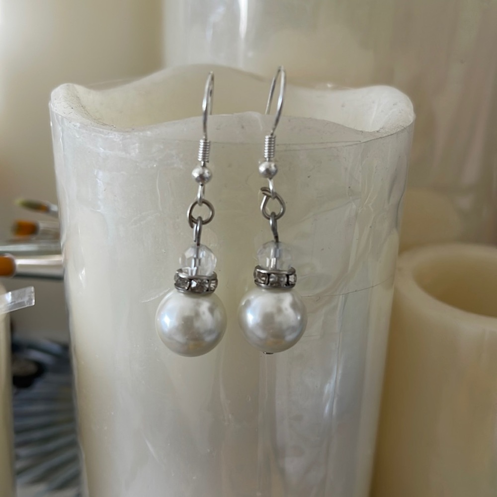 Pearl earrings
